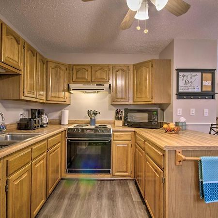 On-The-Water Retreat With Dock Pet Friendly! Villa Lake Ozark Kültér fotó