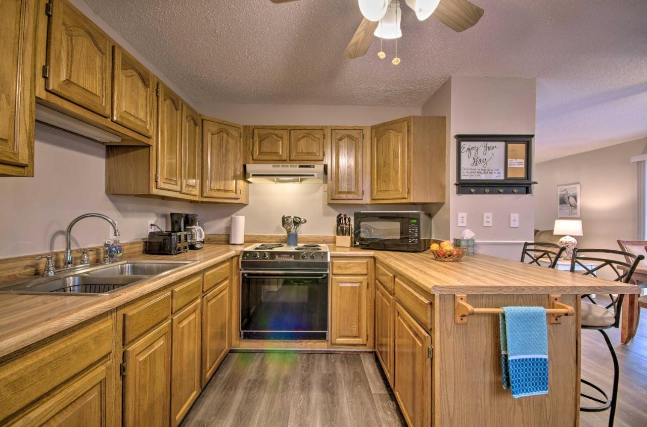 On-The-Water Retreat With Dock Pet Friendly! Villa Lake Ozark Kültér fotó
